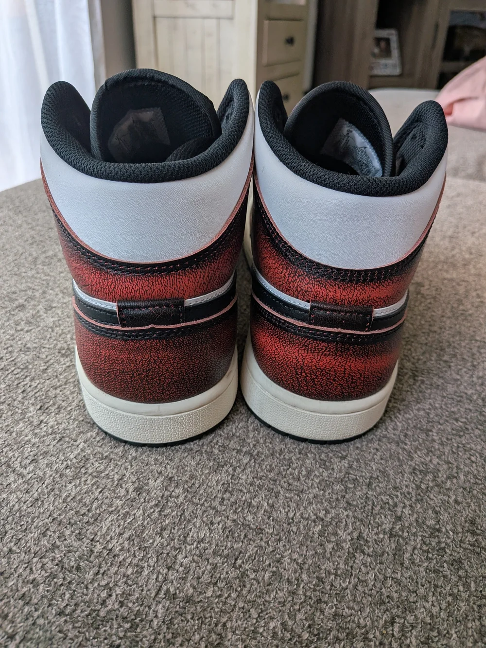 Nike Air Jordan 1 Mid SE 